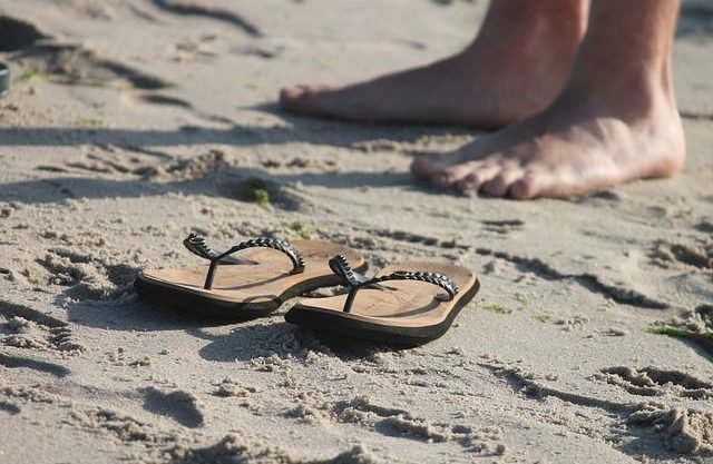  Filosofi  Sepasang Sandal  Jepit  Pesantren Nuris Jember