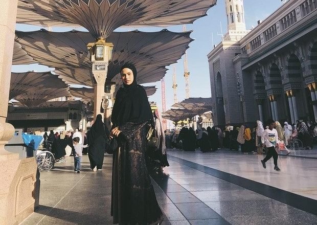 Maudy Ayunda, lulusan S2 Stanford University di Dua Jurusan Sekaligus